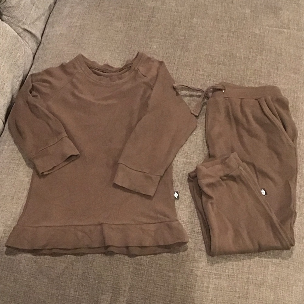 Kyte BABY Brown Cozy Ribbed Two-Piece Matching Set